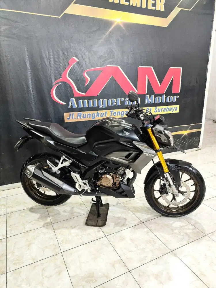 Bisa kredit Honda New CB 150 R SE STREETFIRE TH 2021 odo 15rb mulus