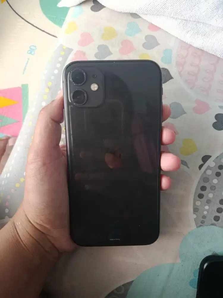 Di jual iphone 11 64gb