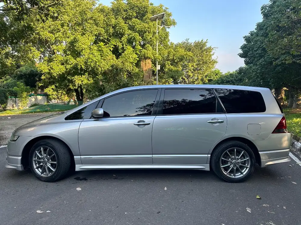 HONDA ODYSSEY ABSOLUTE RB1 2005 ORIGINAL LOW KM TERAWAT HOBBY ISTIMEWA