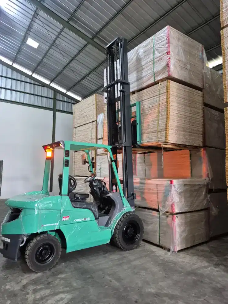 Forklift Mitsubishi 3 Ton,Manual,Tiang 5 Meter,Mesin S4S,Tahun 2019