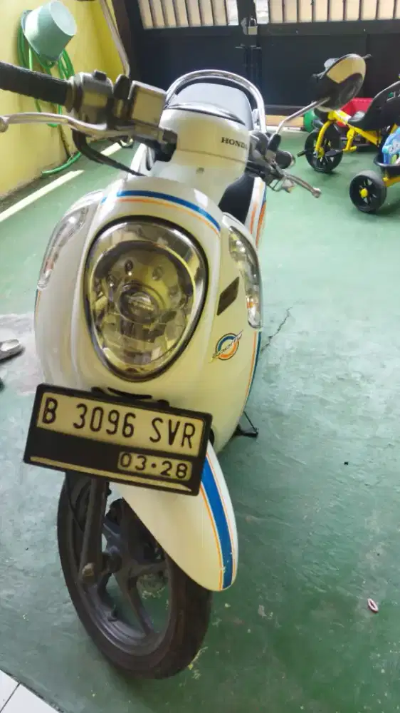 Honda Scoopy 2016