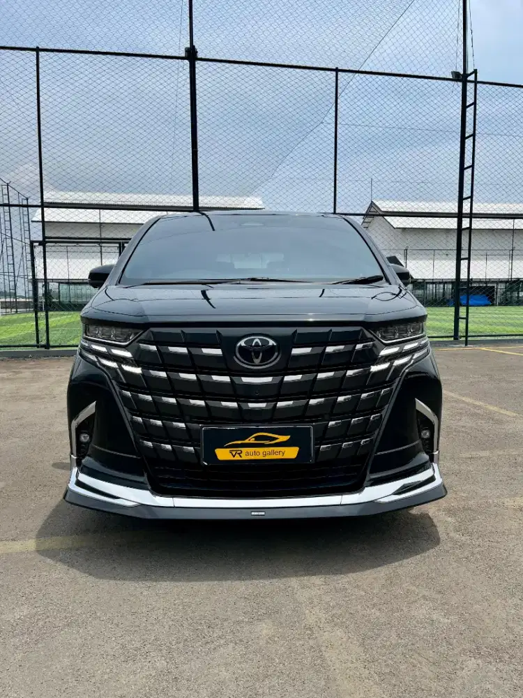 Toyota Alphard Hybrid Modelista  Nik 2024