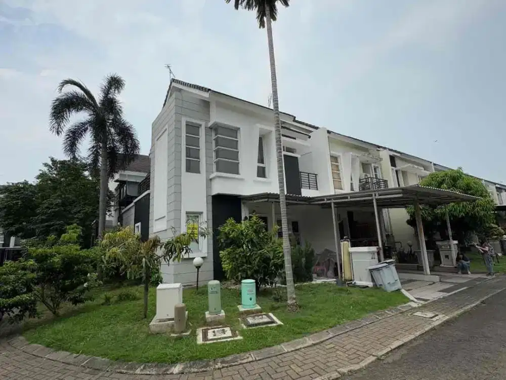 For Sale Rumah Hoek