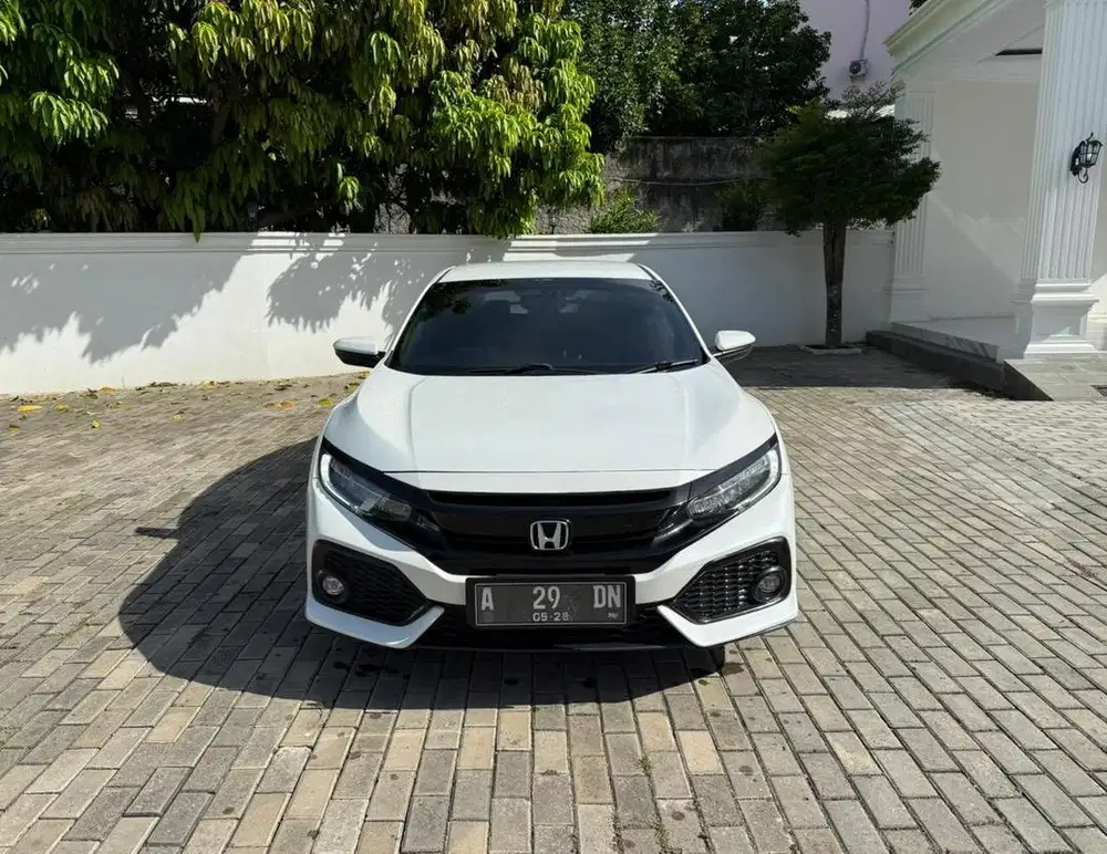 CIVIC E HATCHBACK MATIC 2018
