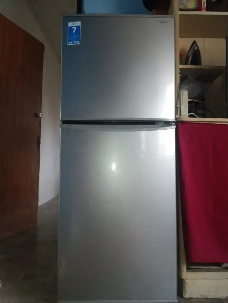 Jual cepat Kulkas Merk Aqua
