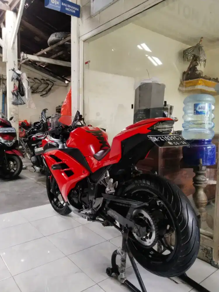 Ninja fi 250 thn 2015 cash. Bali dharma motor