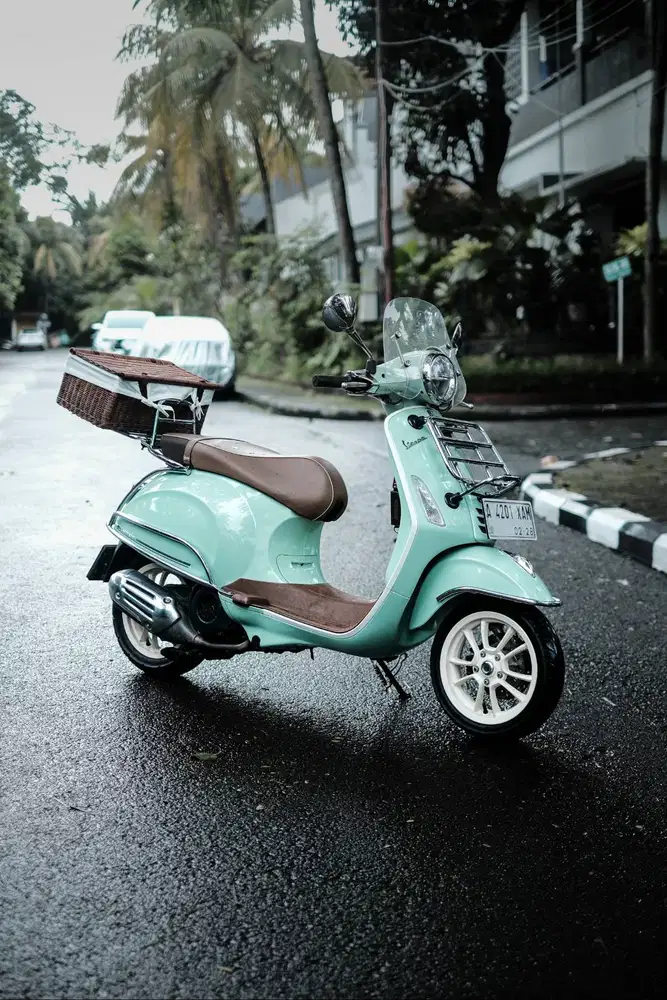 JUAL VESPA MATIC BEKAS/SECOND PRIMAVERA PIC NIC 2021 MURAH BERGARANSI