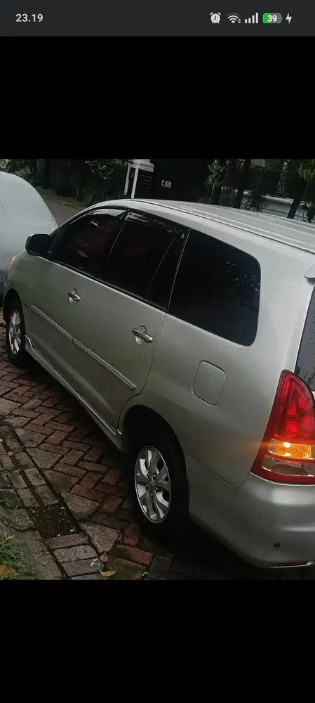 Toyota Kijang Innova 2005 Bensin