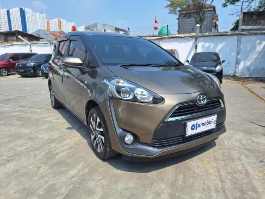 DP MURAH Toyota Sienta 1.5 V Bensin-AT 2017  CBOCB