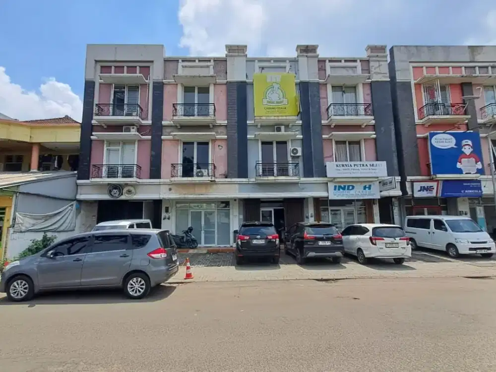 Ruko L'Agricola  blok AA no. 3, Gading Serpong