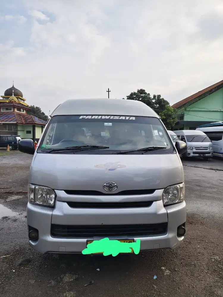 Hiace Commuter 2018 Plat Kuning Bandung