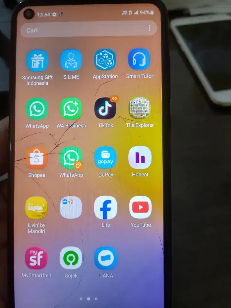 Samsung A11 ram 3 minus retak