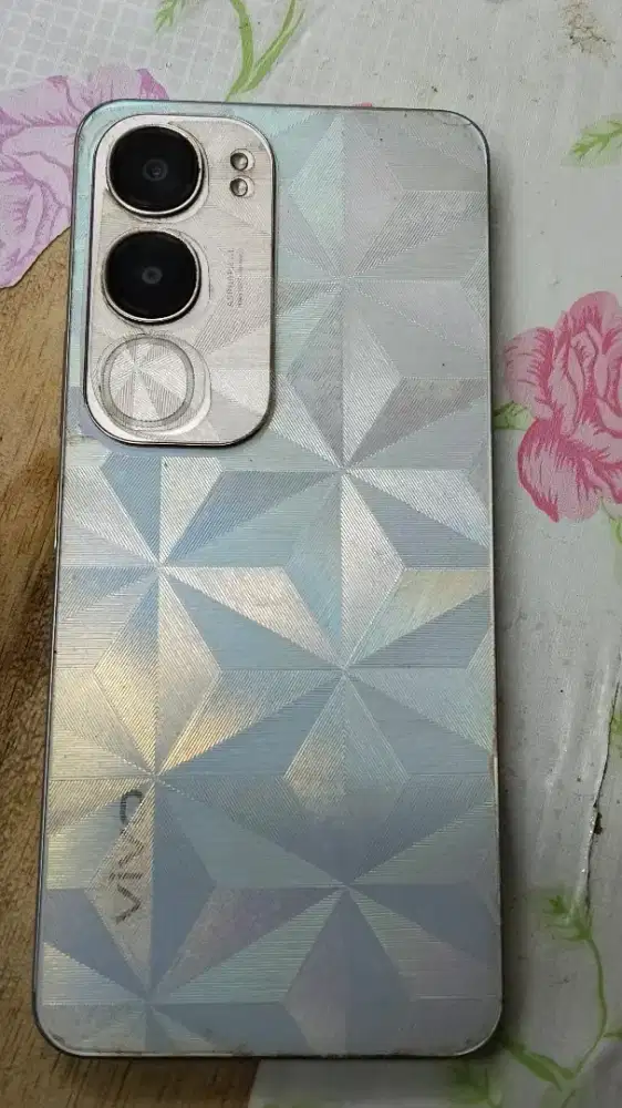 Di jual karena butuh HP vivo 19s