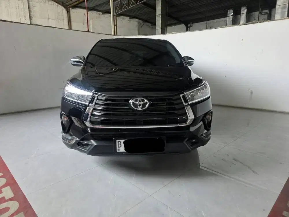 Low Km 38rban Toyota Innova G 2.4 diesel AT ( Matic ) 2024 Hitam Mulus