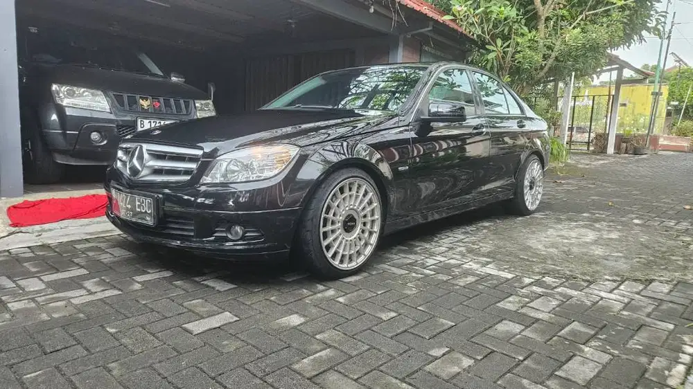 Mercedes-Benz C200 CGI (W204) 2010 – Rawatan & Lulus Inspeksi