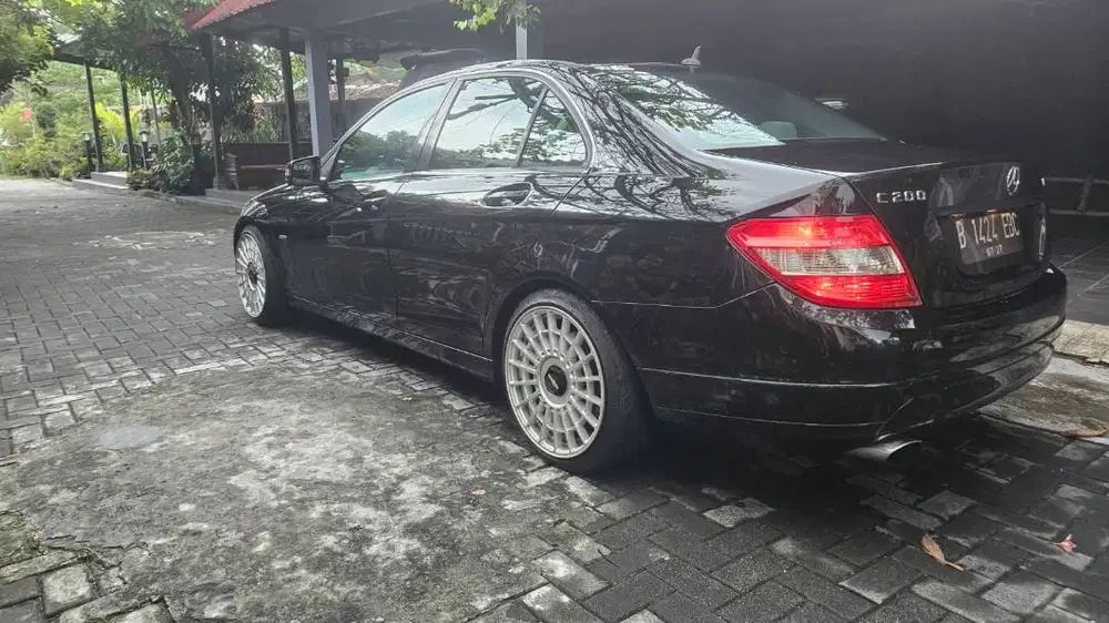 Mercedes-Benz C200 CGI (W204) 2010 – Rawatan & Lulus Inspeksi
