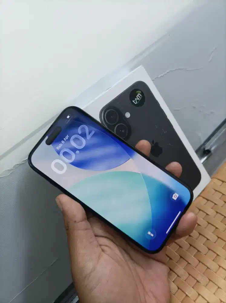 iphone 16 basoc 128gb ibox like new