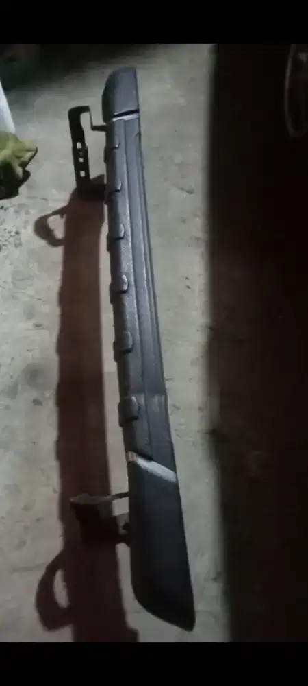 Bamper belakang avaza. Mulus tinggal pakai.
Lokasi Padalarang.