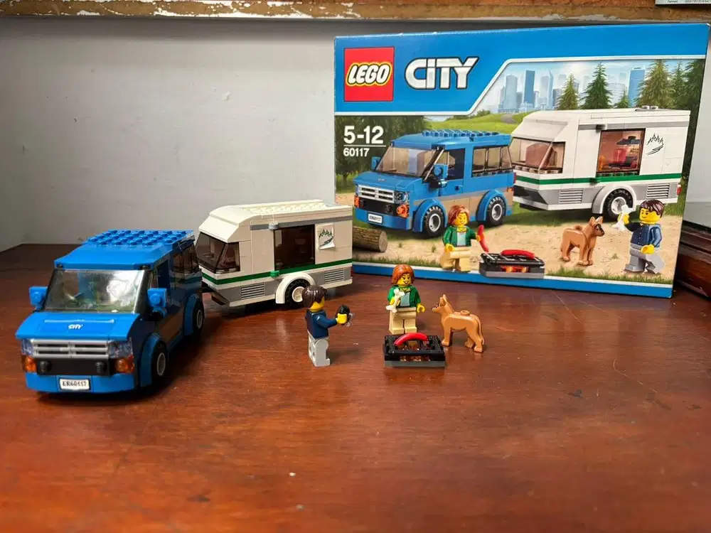 Lego City 60117 Van & Caravan Camping Set