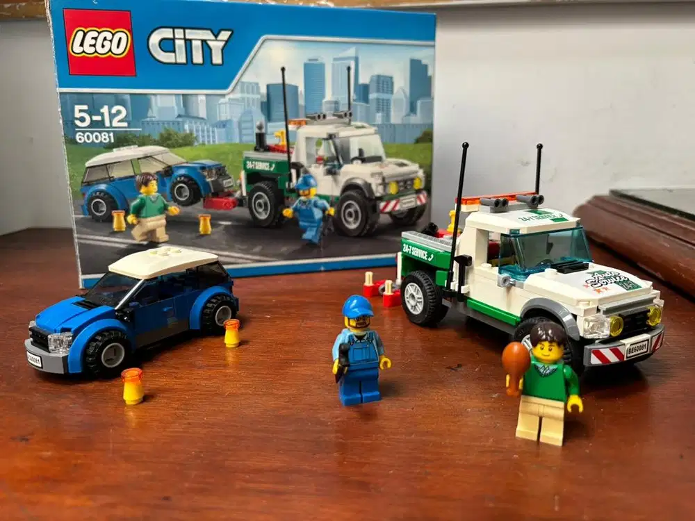 Lego City 60081 Pickup Tow Truck Set