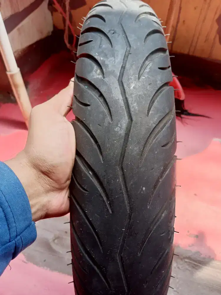 Ban motor matic lRC 90x90