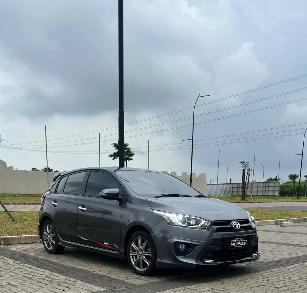 TOYOTA YARIS S TRD (2015)