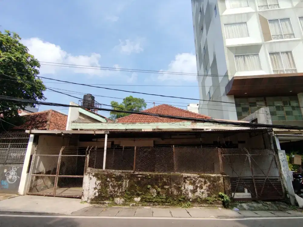 Rumah Tua Hitung Tanah Kebon Kacang Tanah Abang, LT 288 m² SHM – Lokasi Komersial Strategis
