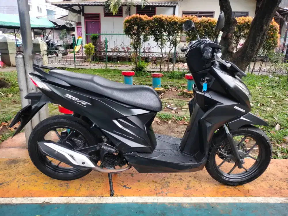 HONDA BEAT DELUXE ISS 2022 pajak hidup/B.dki
