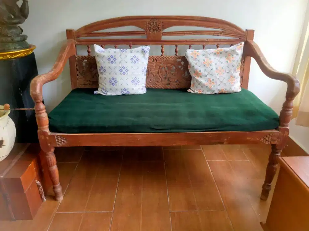 DIJUAL : SOFA ANTIK