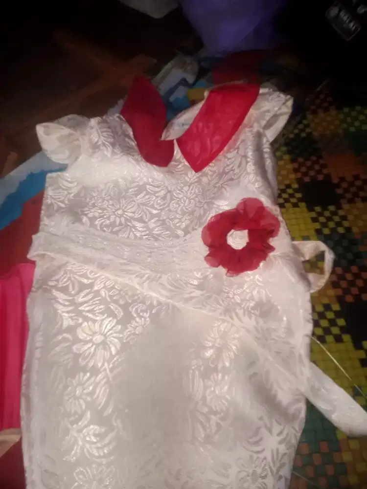 Baju dress untuk gereja atau pun ke acara ulang tahu