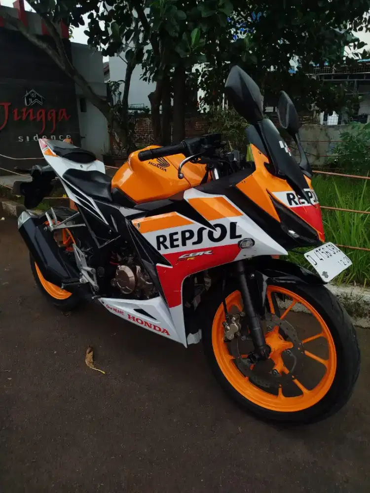Honda CBR 150R tahun 2019