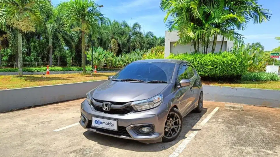 DP MURAH Honda Brio Satya 1.2 E Bensin-AT 2022 Abu CAJYD