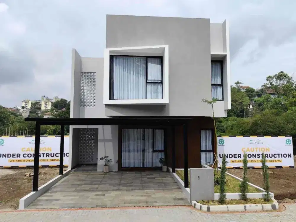 RUMAH MEWAH DEKAT ITB CISITU KOTA BANDUNG