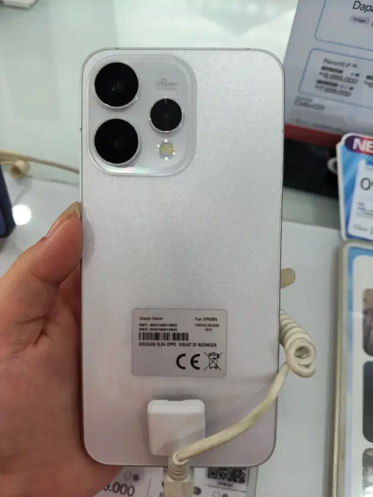 Cicilan OPPO Reno15 5G Tanpa Kartu Kredit