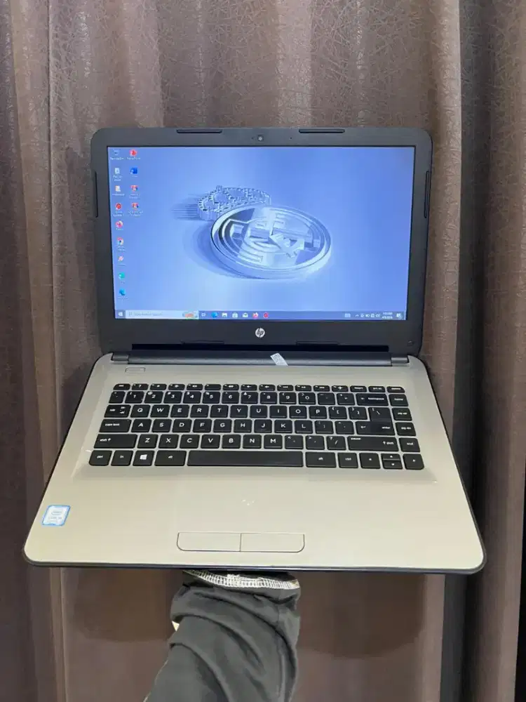 Laptop HP 14 AC101TU