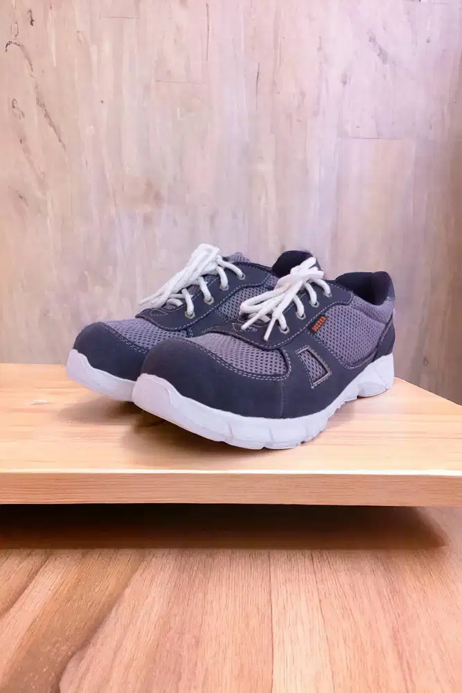 Original Safety shoes recommended Samarinda