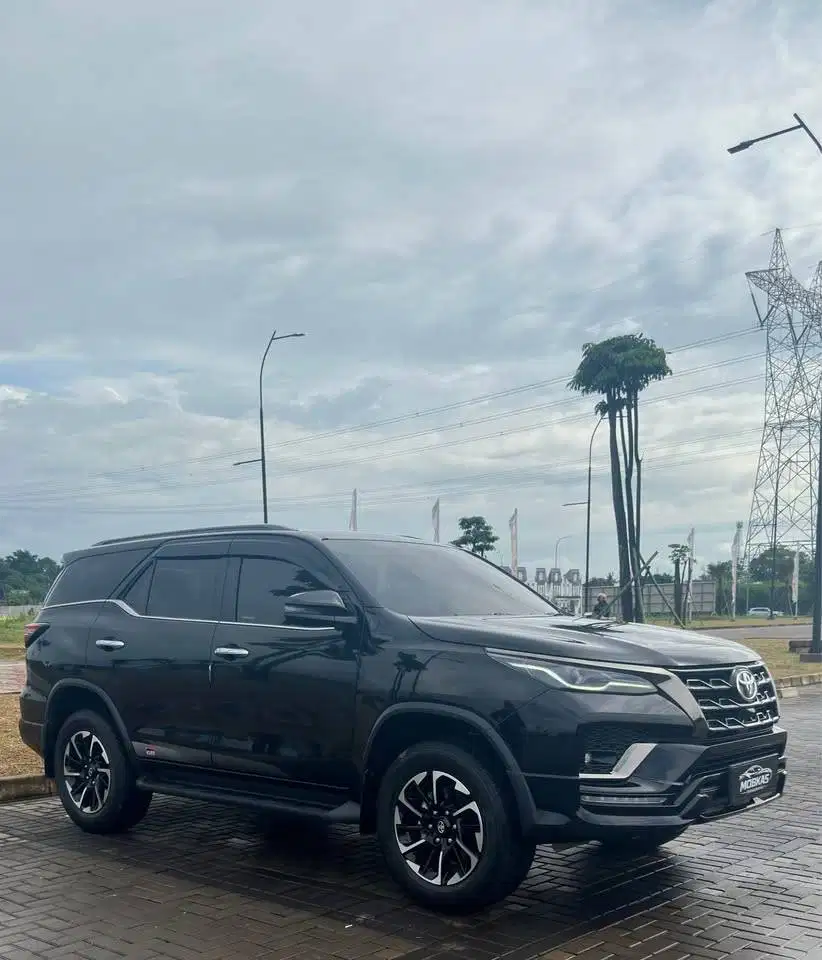 TOYOTA VRZ GR 2.8 (2022)