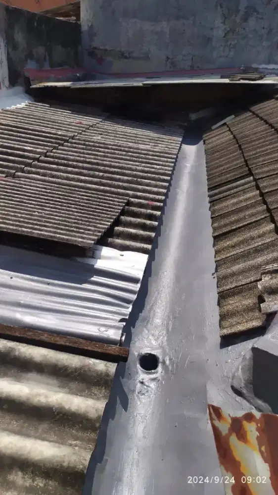 Tukang menembel atap genteng, plagon pvc, plafon jebol,