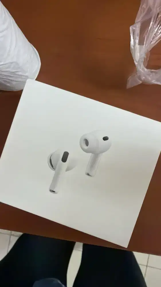 Airpod pro 3 BARU SEGEL BUTUH UANG