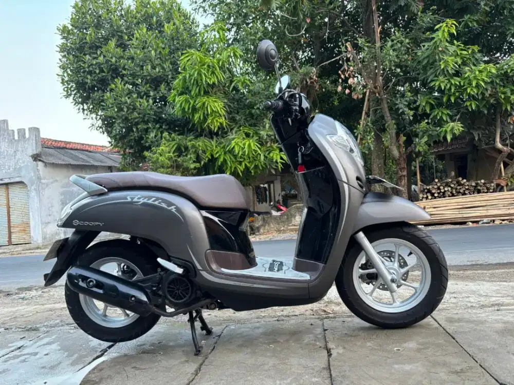 Di jual motor honda scoopy stylish 2020