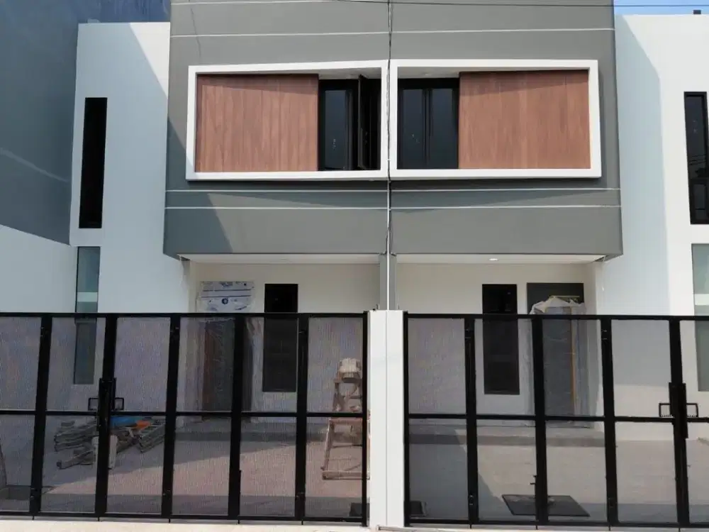 Rumah di Mulyosari Utara Surabaya Baru Gress Minimalis Siap Huni