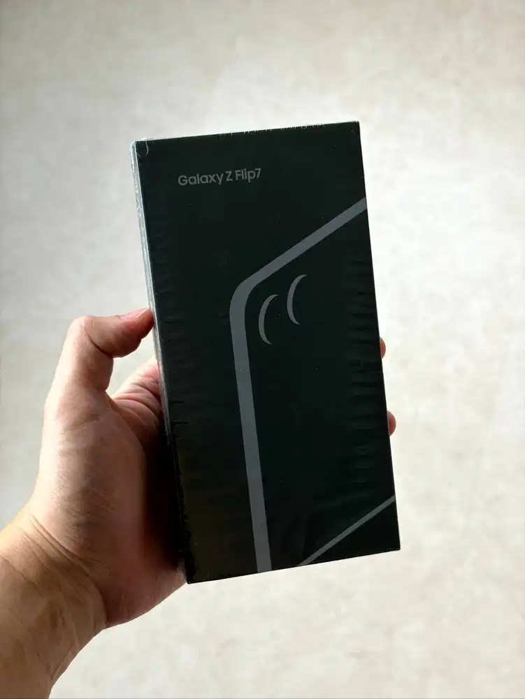 Samsung Galaxy Z Flip7 12/256 GB Jetblack BNIB Garansi Resmi SEIN