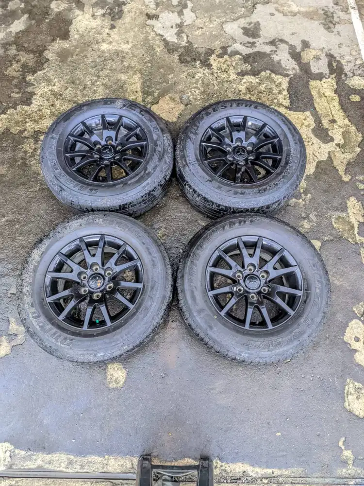 Velg OEM Pajero exceed R17  PCD 6x139  lbr 7.5  et 38 + Ban Bridgeston