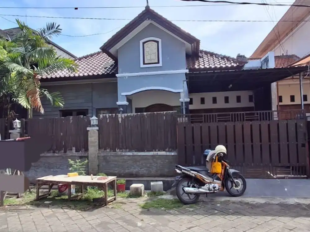 Dijual murah rumah hitung tanah dekat Plaza Renon