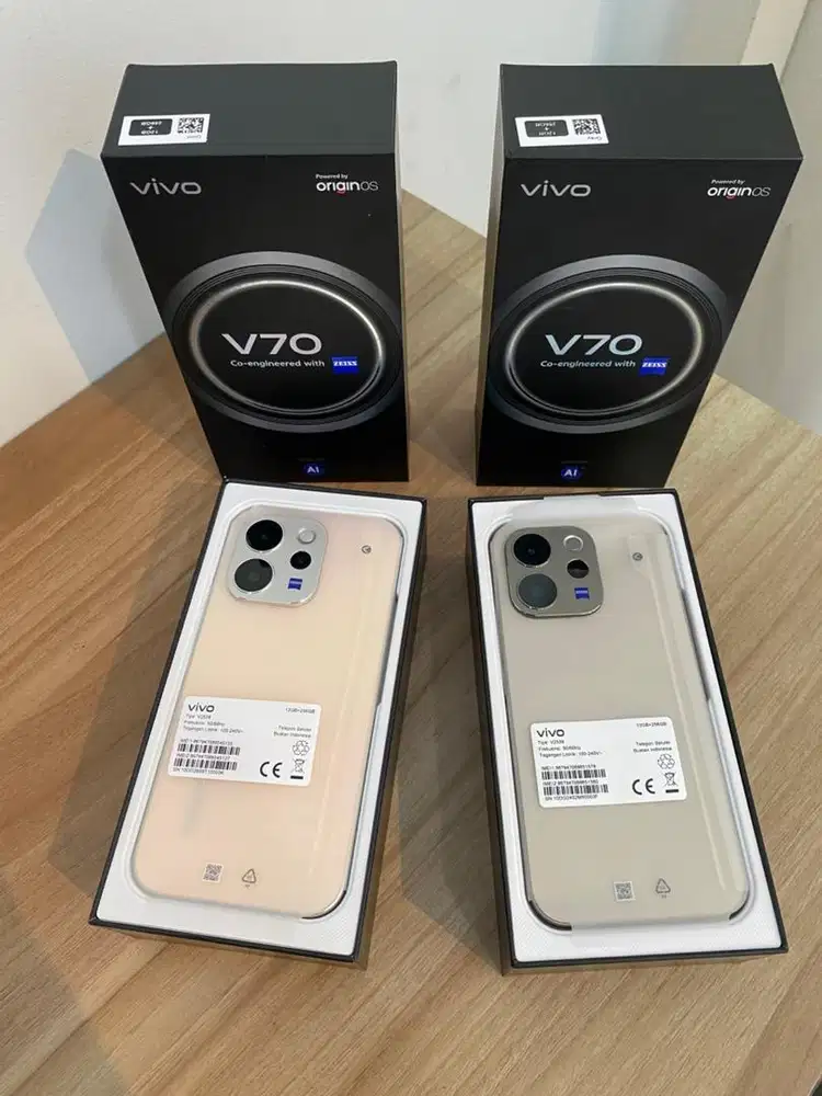 Vivo V70 12/256 Gb open box