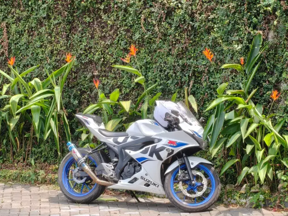 Gsx 150 white keyless