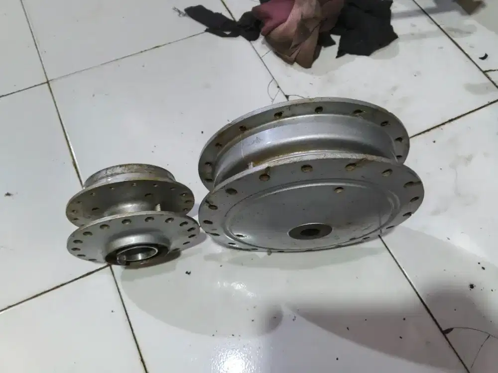 Jual tromol original Mio smile