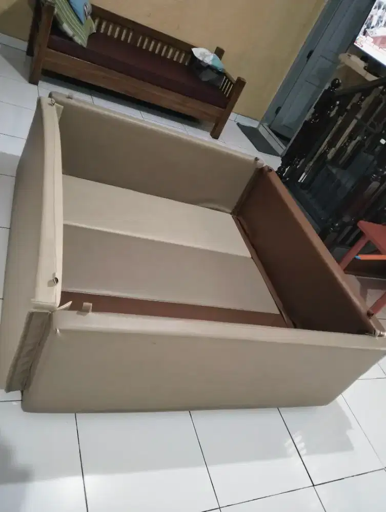 Bumper bed, matras alas tebal