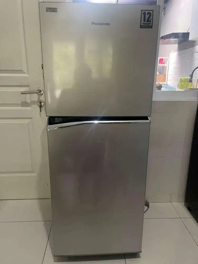 Jual kulkas 2 pintu panasonic inverter iconavi