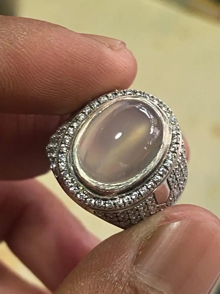 Batu anggur bukan bacan pirus solar kalimaya